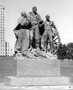 	Pioneer Family statue, Bismarck, N.D. 
