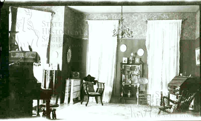 FGM south parlor 1903-05