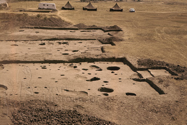 House 6, 7, and 8 excavations