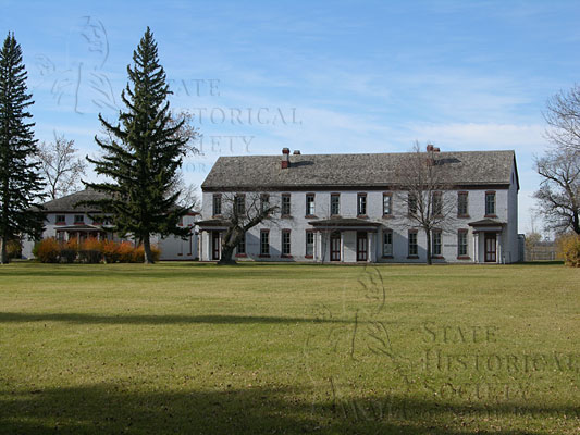 Captain's and 1st Lt. quarters / Girls Dormitory